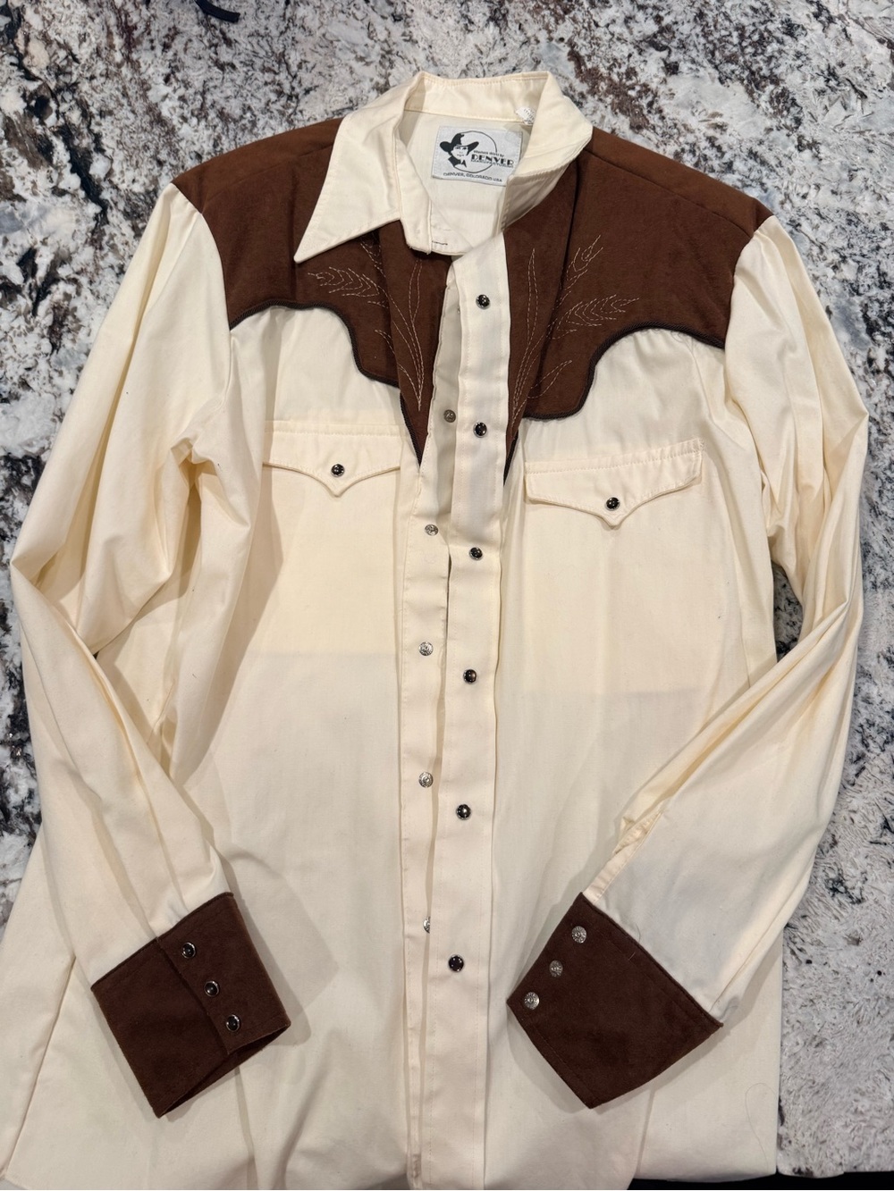 Vintage Western pearl button shirt in Cream and Brown